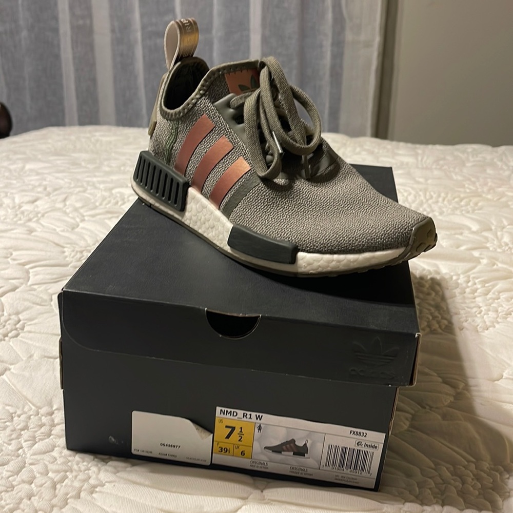 Adidas NMD_R1 Size 7.5